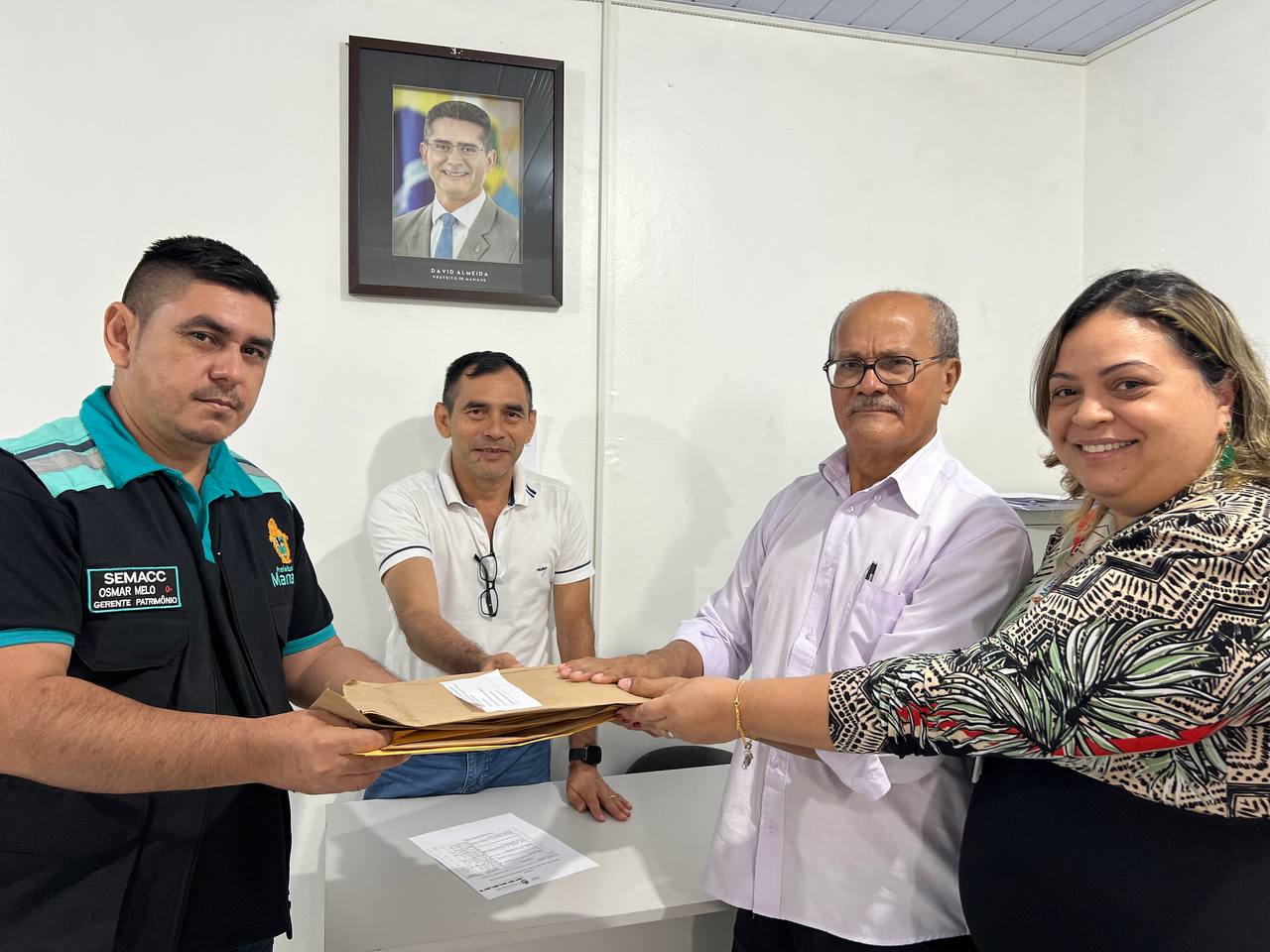 Prefeitura de Manaus avalia documentação de OSCs que concorrem a kits de Casas de Farinha
