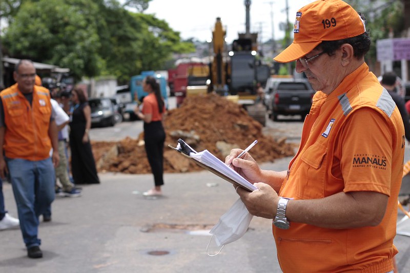 Prefeitura de Manaus registra 105 ocorrências de trânsito e defesa civil em decorrência da chuva