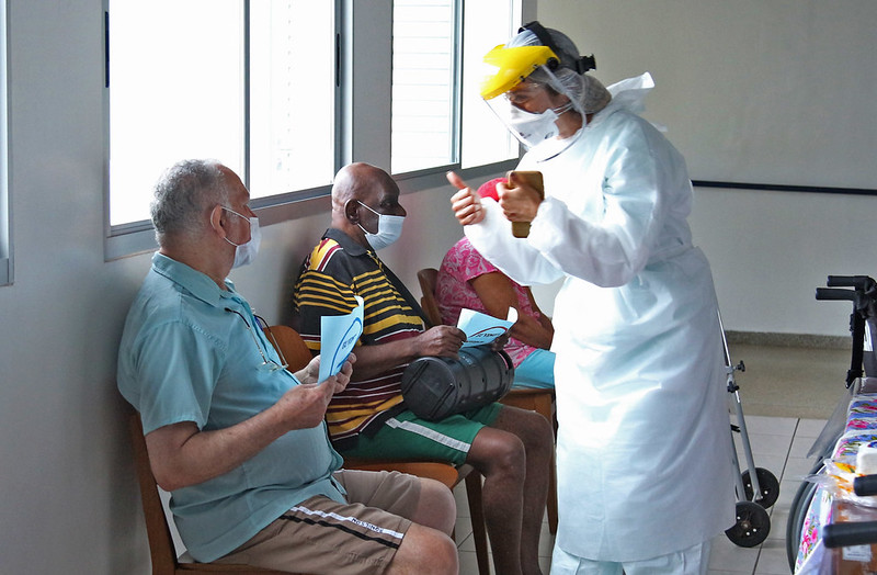 Fundação Doutor Thomas retoma atendimento do serviço de apoio ao idoso pelo Disk 165