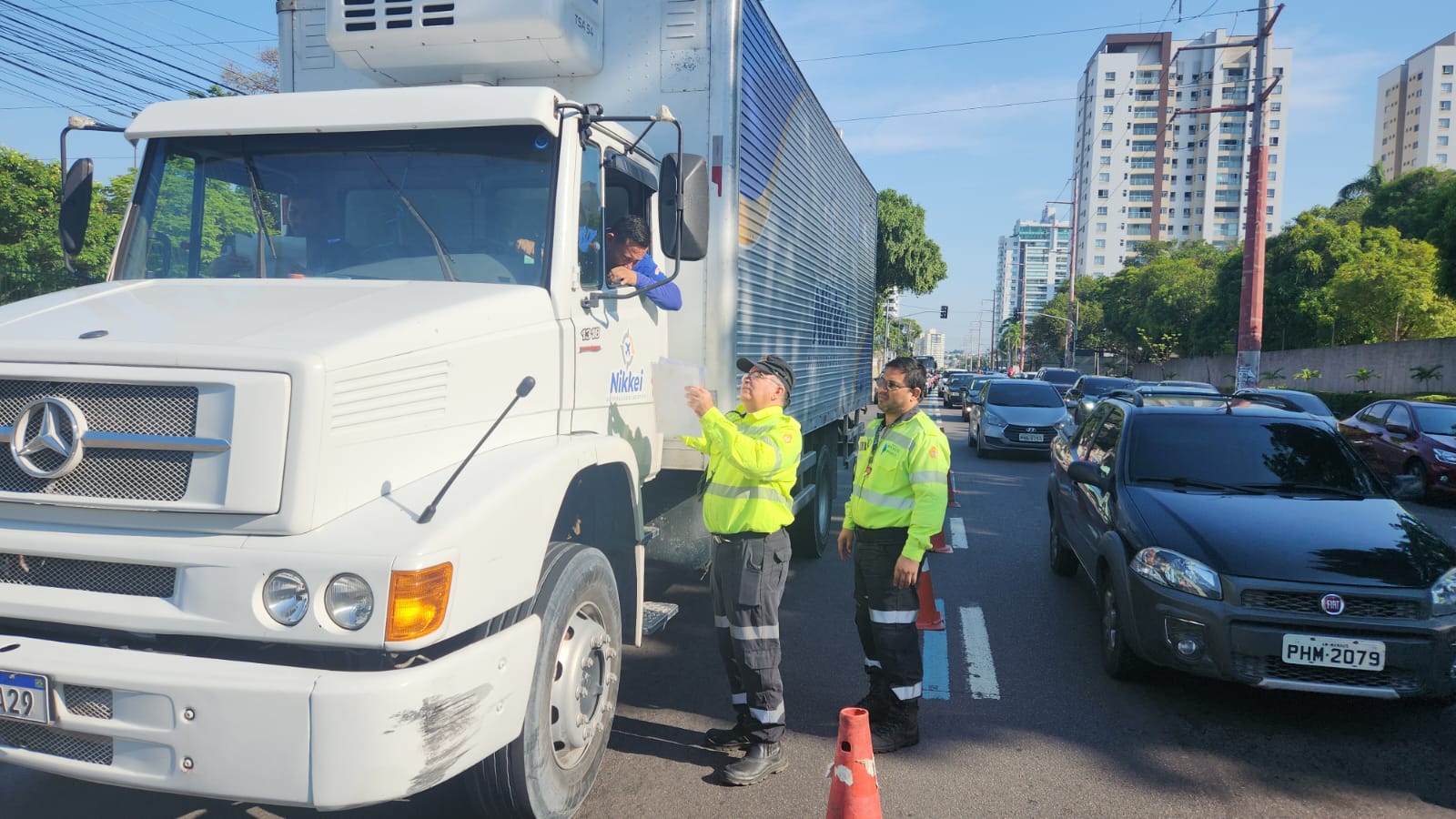 Operação de fiscalização de veículos pesados