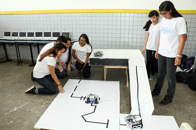 Escola Municipal Jorge Resende se prepara para seletivas estaduais da Olimpíada Brasileira de Robótica