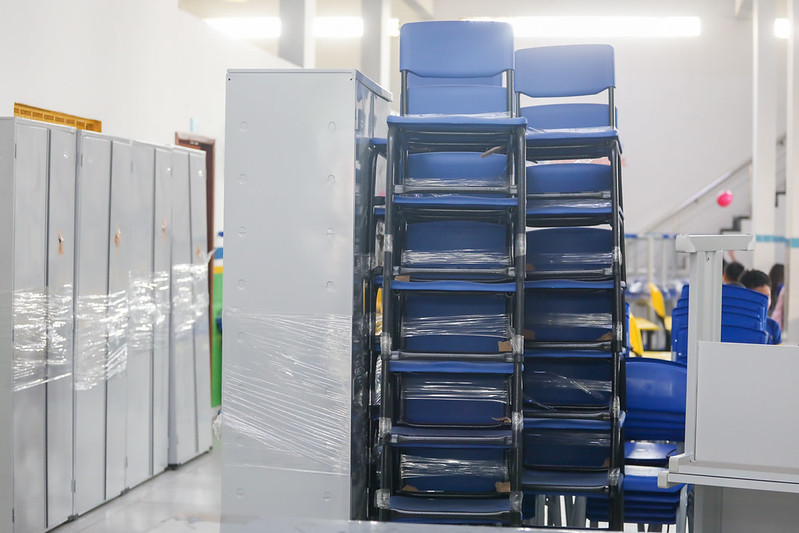 Prefeitura de Manaus entrega novos mobiliários para mais uma escola da rede municipal