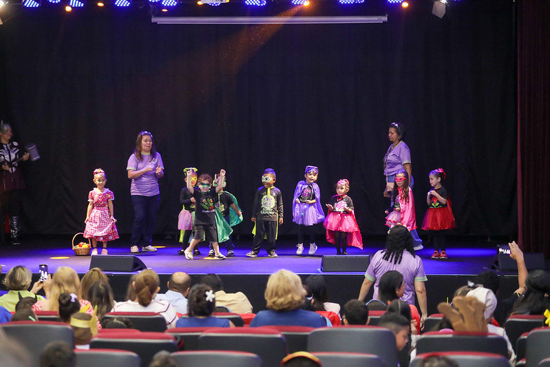 Alunos da rede municipal participam da 6ª ‘Mostra de Dança Literária da Educação Infantil’
