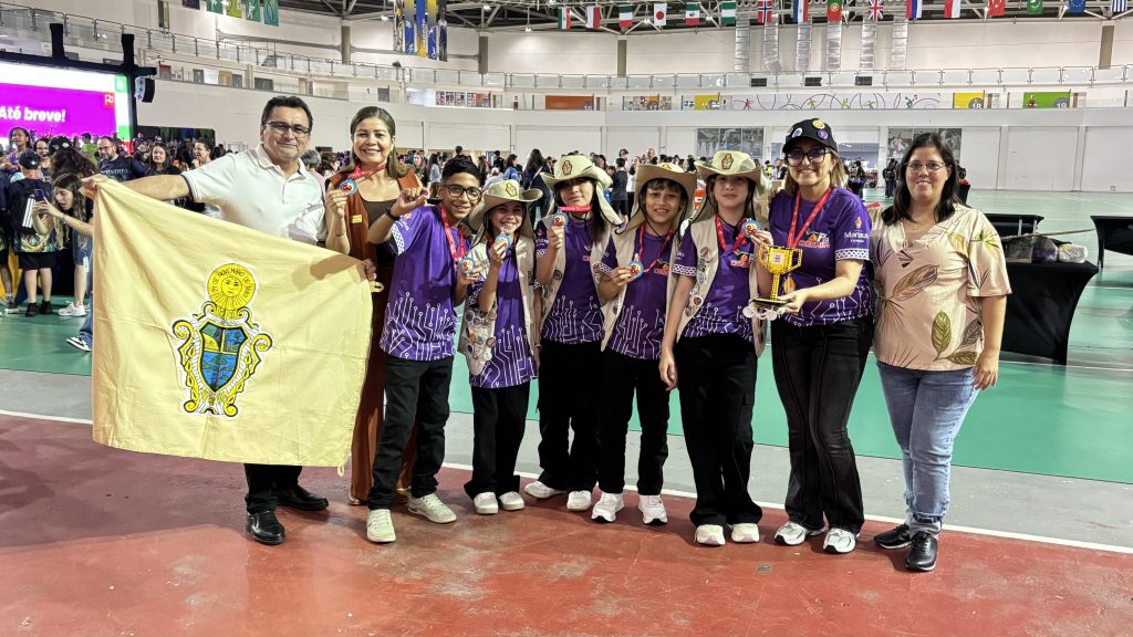 Equipe de robótica da rede municipal de Manaus representa o Amazonas em festival nacional no Rio de Janeiro e leva prêmio ‘Inovação’