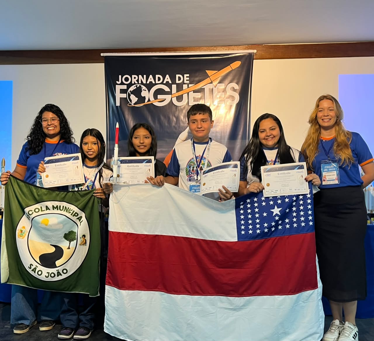 Estudantes de comunidade ribeirinha de Manaus conquistam 2º e 3º lugar na Olimpíada Brasileira de Foguetes