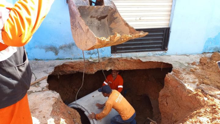 Prefeitura de Manaus recupera mais uma rede de drenagem no bairro Alvorada