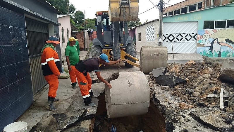 Prefeitura de Manaus recupera rede de drenagem na comunidade Riacho Doce