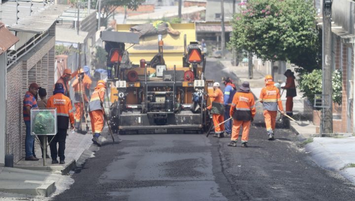 ‘Programa Asfalta Manaus’ já recuperou 92 ruas no bairro Parque 10 de Novembro