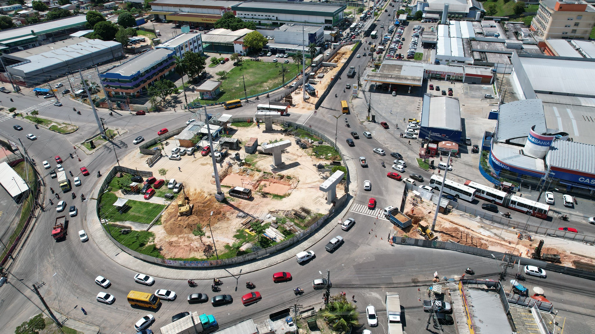 Construção do complexo viário Rei Pelé