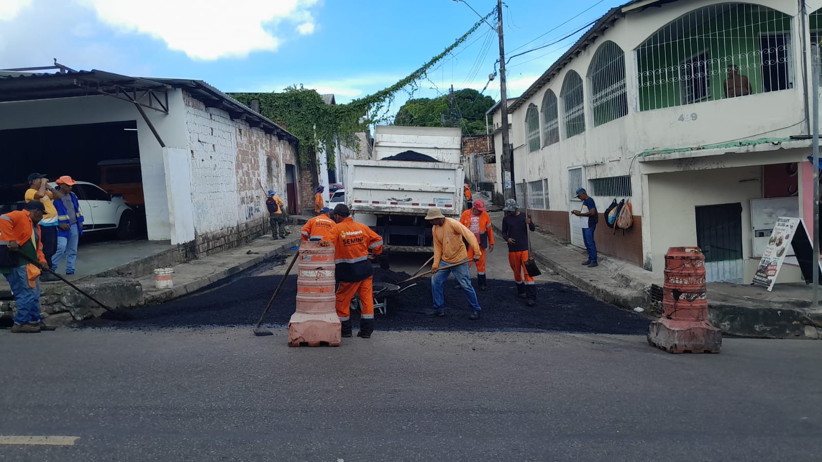 Mutirão no Bairro no Alvorada