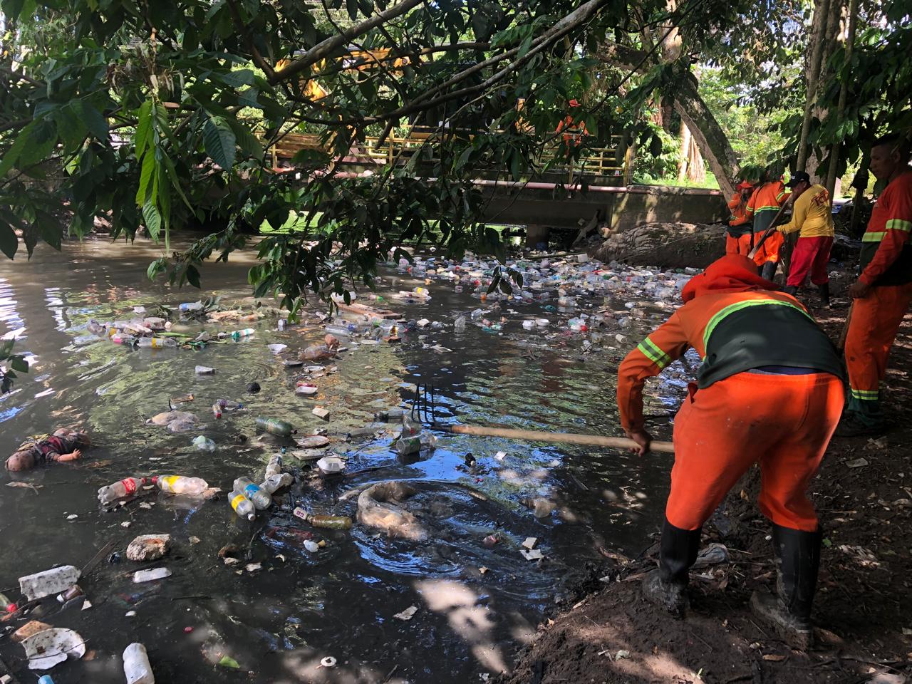 Igarapé do Conjunto Senador João Bosco