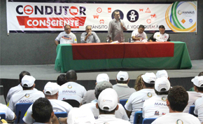Prefeitura realiza curso para orientar motoristas