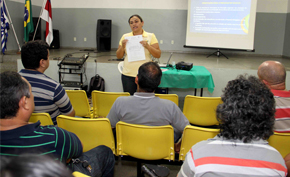 Professores da Semed participam da escolha de livros