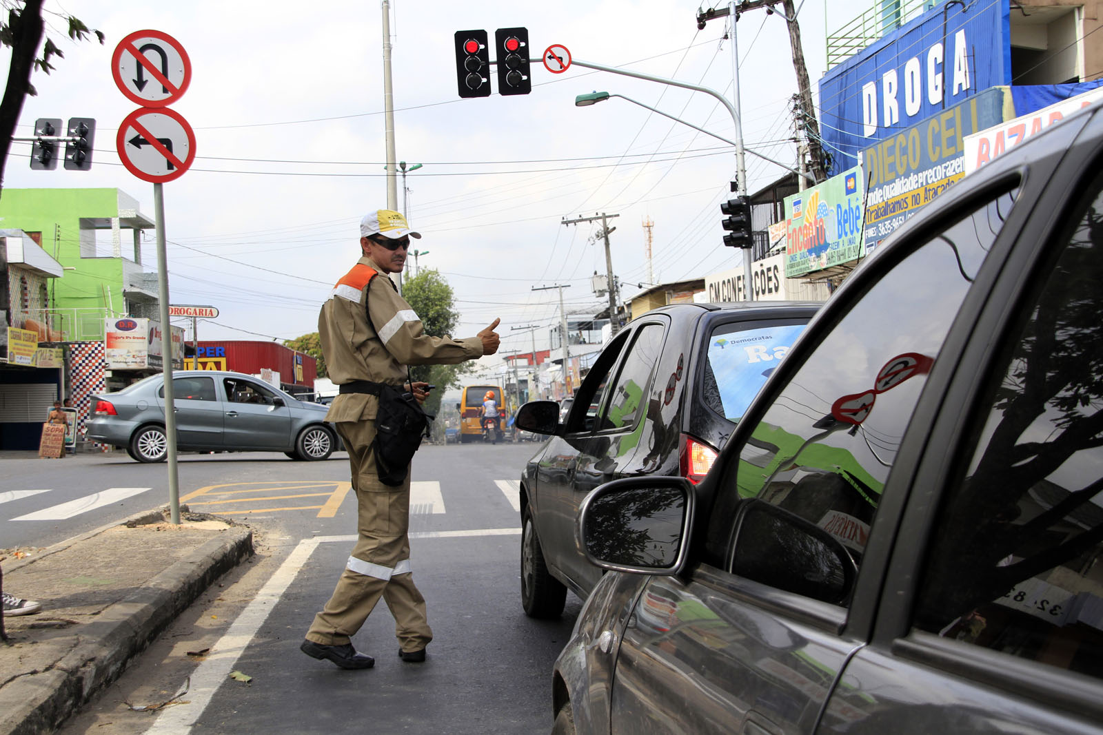 Manaus - 29/09/2016 Manaustrans implanta mais um semáforo na av.Hilário Gurjão na zona leste Foto. Altemar Alcantara / Semcom