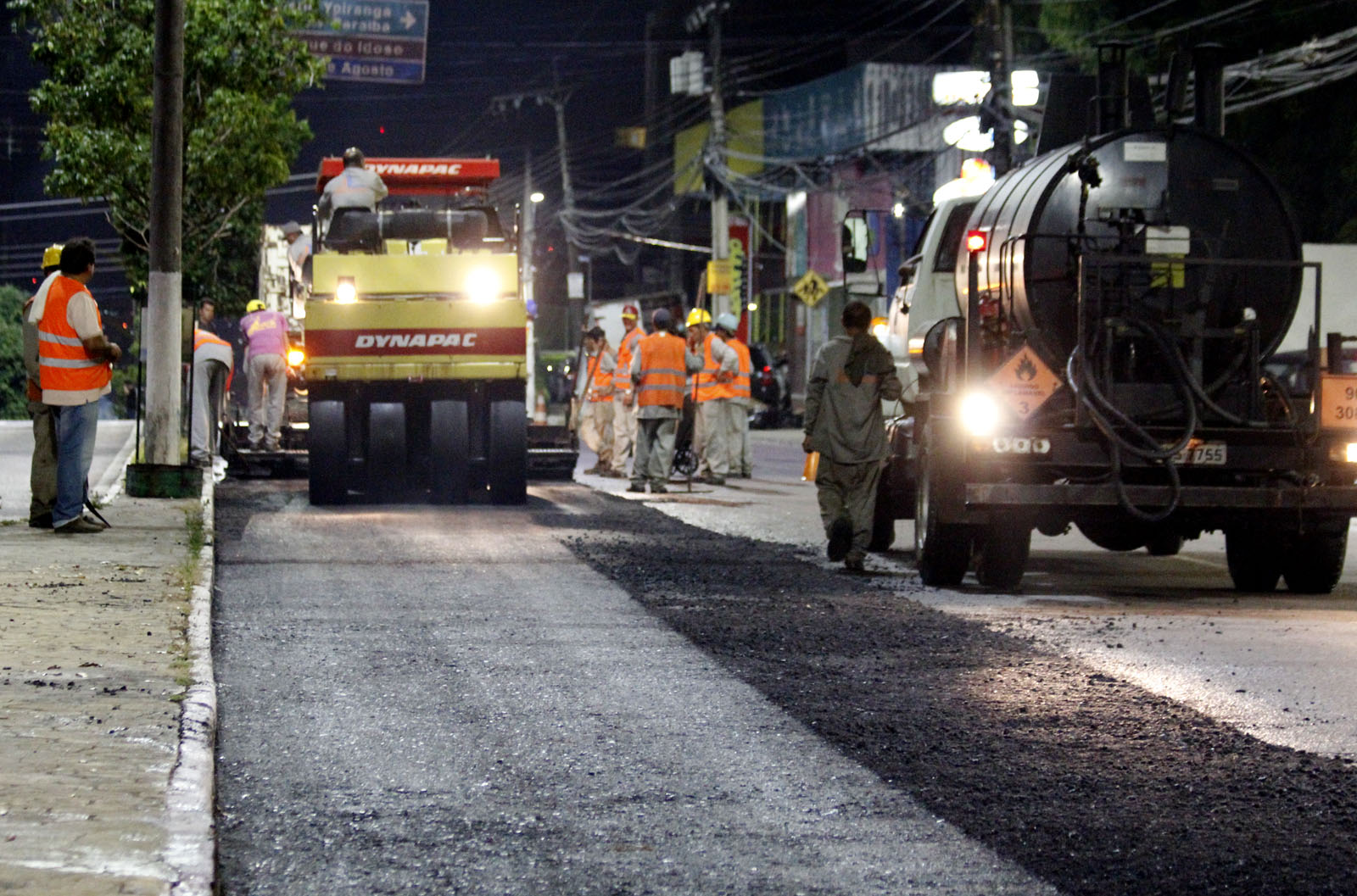Manaus - 09/09/2016 Recapiamento da Av.Maceió Foto.Marinho Ramos / Semcom