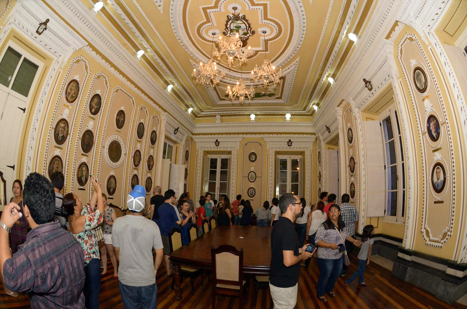 Semana do Turismo 2016 promove palestras, oficinas e city tour pela cidade de Manaus. Fotos Ingrid Anne.