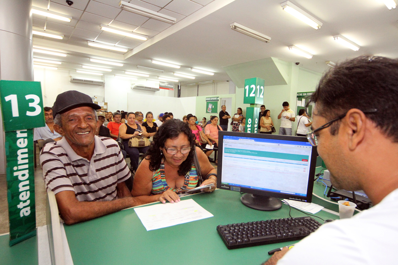 MANAUS/AM - 04-12-14 ULTIMOS DIAS DA SEMANA DA CONCILIAÇÃO NA SEMEF. FOTO: KARLA VIEIRA/ SEMCOM.
