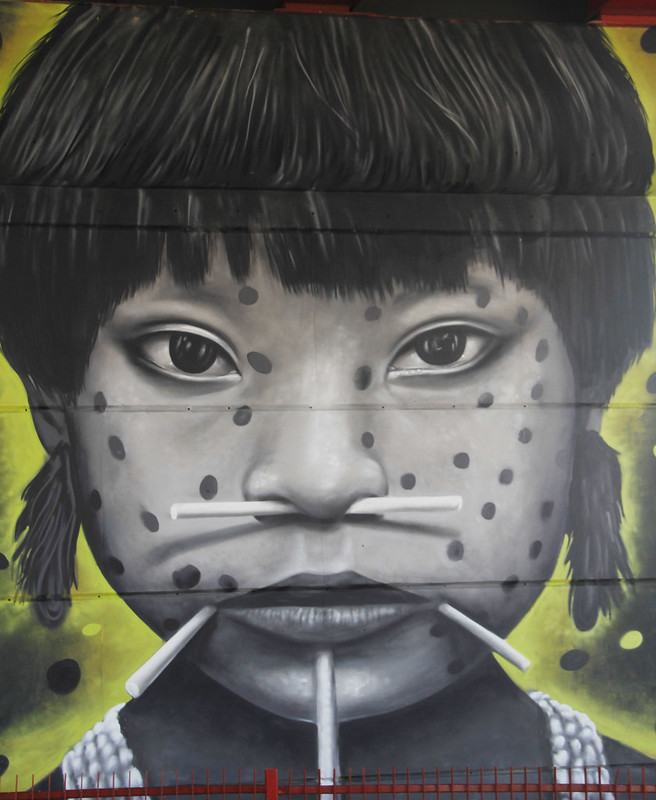 Mais um viaduto recebe pintura em grafite