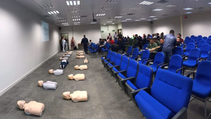 Treinamento de primeiros socorros é realizado pelo SAMU no aeroporto