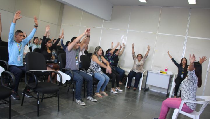 Estagiários recebem orientações sobre sobrecarga emocional, física e estresse