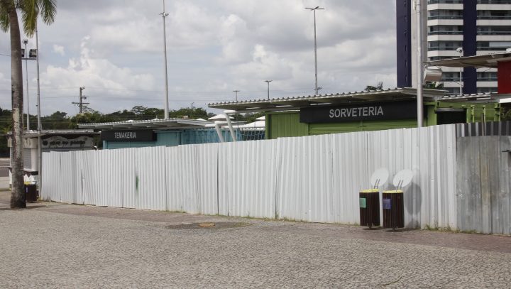 Pessoas jurídicas podem concorrer à licitação para utilização de nove quiosques na Ponta Negra