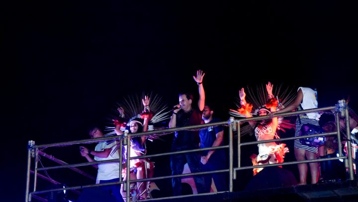 Show inclusivo de Carlos Batata integra a programação do Boi Manaus