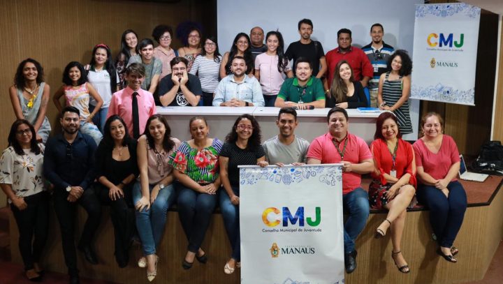 Conselho Municipal de Juventude empossa novos conselheiros e elege nova mesa diretora