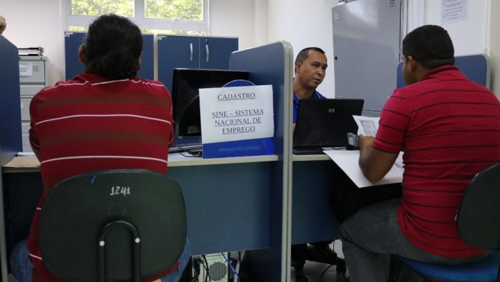 Prefeitura realiza atendimento itinerante na Manaus Previdência