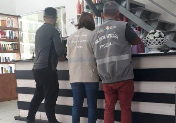 Prefeitura de Manaus intensifica fiscalização e orientação aos salões de beleza