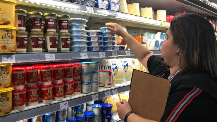 Irregularidades em supermercados são encontradas por Procon Manaus