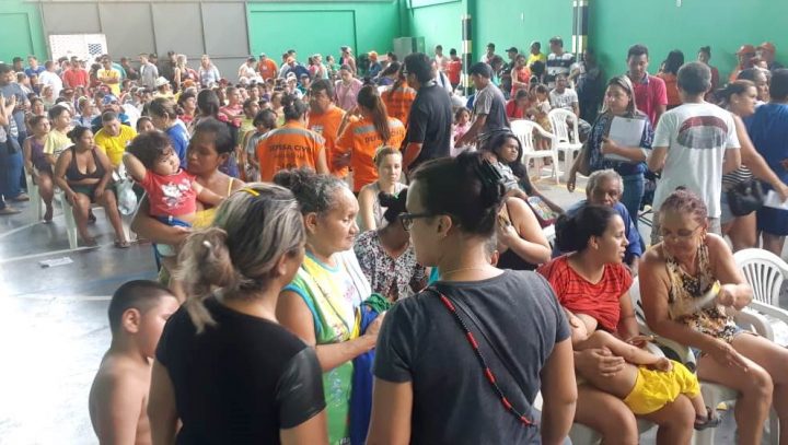 Com garantias do Governo Federal, prefeito reúne secretariado e define ações prioritárias às vítimas do incêndio no Educandos