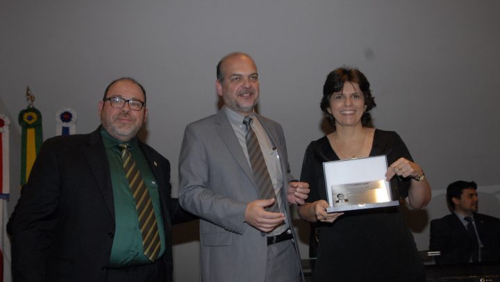 Corecon premia secretário municipal de Saúde como Economista Destaque do Ano de 2018