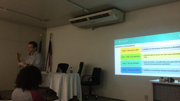 Visa Manaus e Sindidrogas realizam encontro sobre licenciamento e comércio de medicamentos