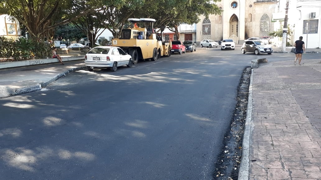 Ação de recapeamento asfáltico na rua Fortaleza é concluído