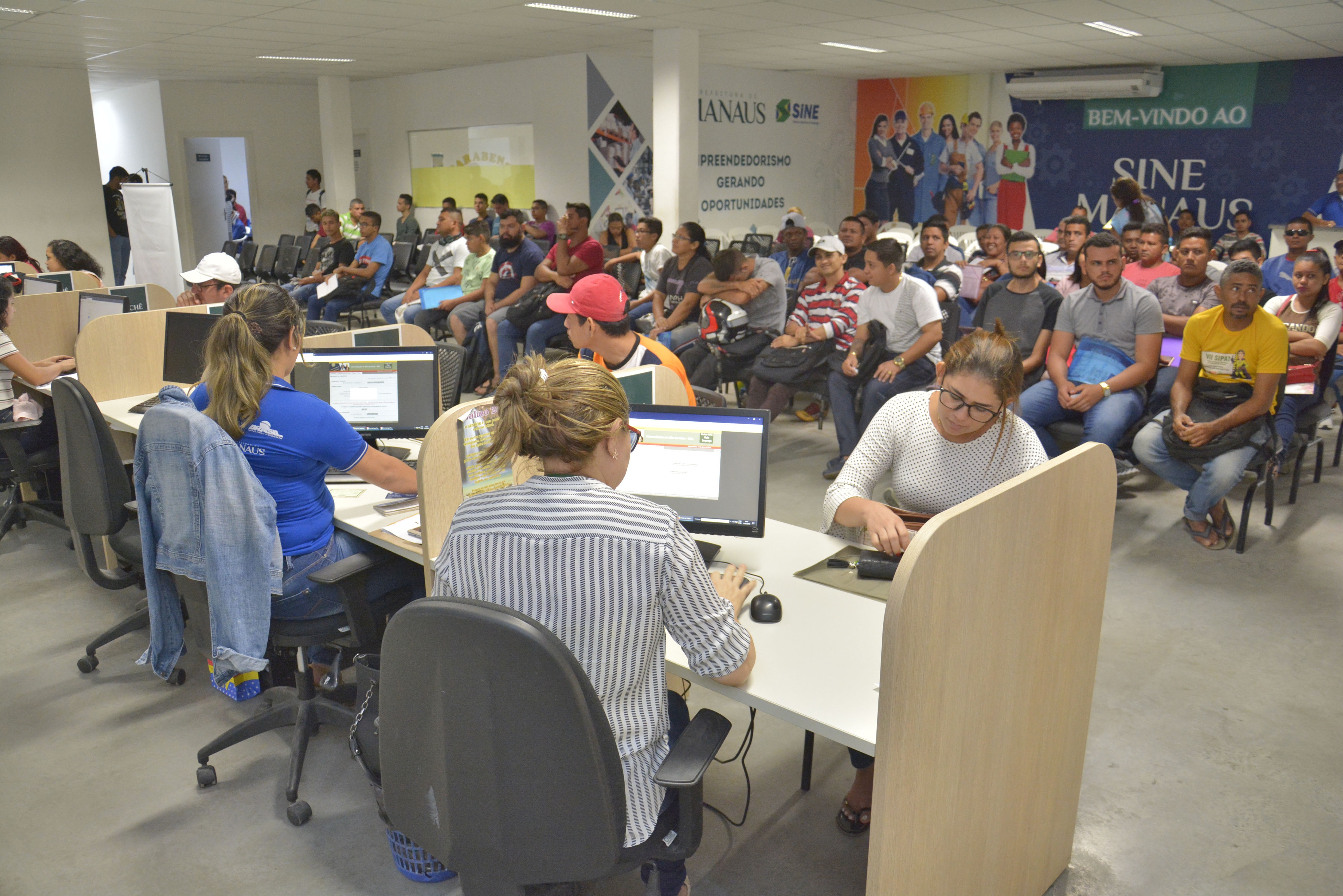 Postos do Sine Manaus oferecem 17 oportunidades de emprego