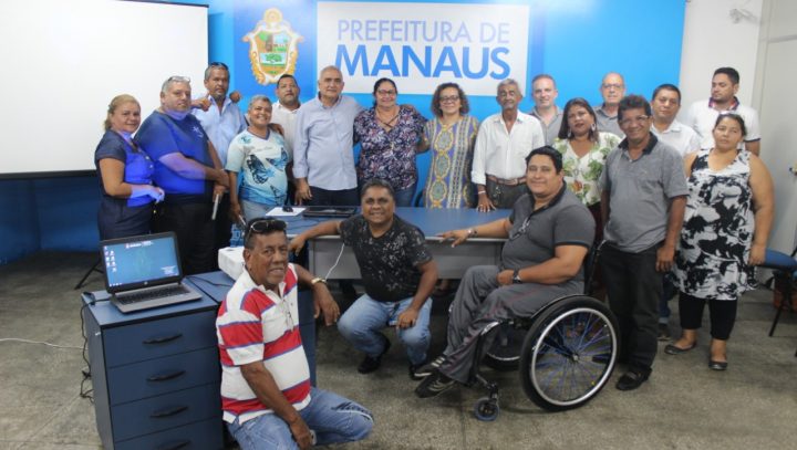 Mudanças em frota de ônibus são explicadas a comunitários