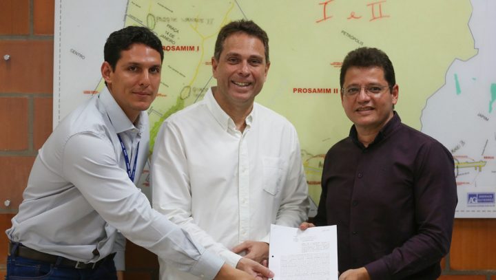 Fiscalização nas ações de água e esgoto do Prosamin será feita em parceira entre Ageman e UGPE