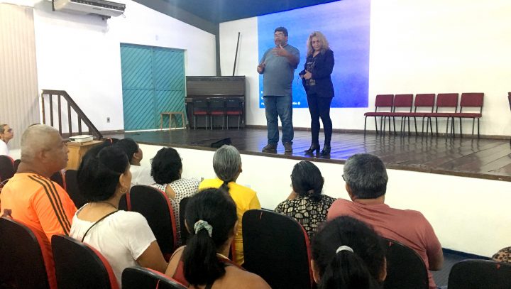 Bate-papo sobre comércio exterior incentiva artesãos do ‘Manaus Feita à Mão’ a exportarem seus produtos