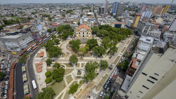 Manaus encanta na revista da companhia aérea American Airlines