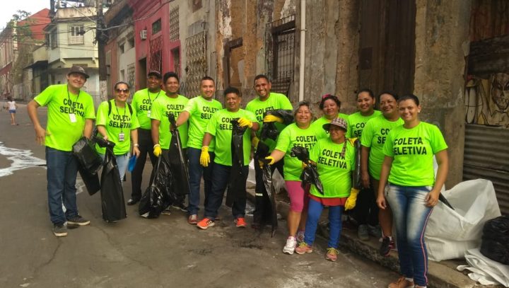 Grupos de catadores recolhem mais de 1 tonelada de resíduos