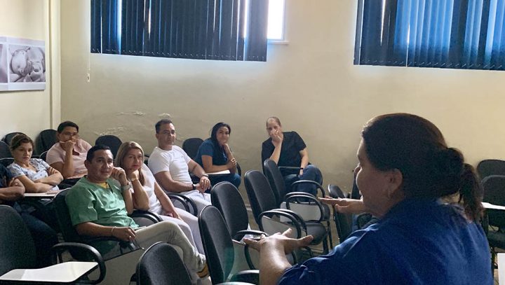 Equipe de enfermagem da Moura Tapajóz tem curso de atualização de rotinas de trabalho