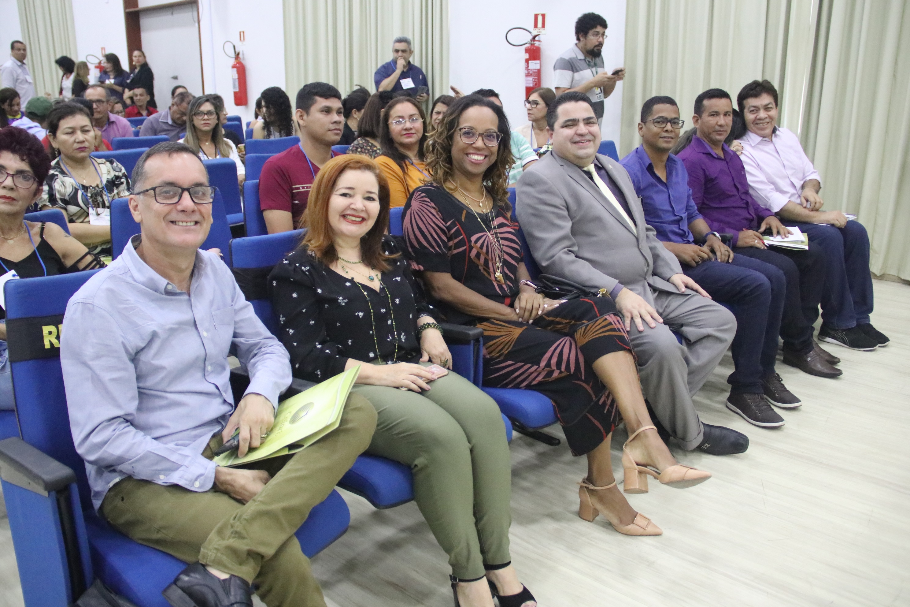 Prefeitura apresenta resultados exitosos da rede municipal de ensino em seminário da Ufam