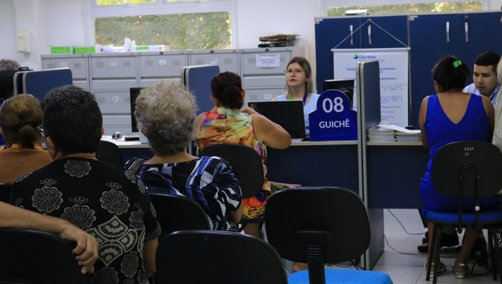 Mutirão de energia atende segurados do município