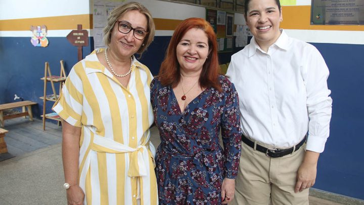 ‘Escola Transformadora’ recebe visita de especialista do BID