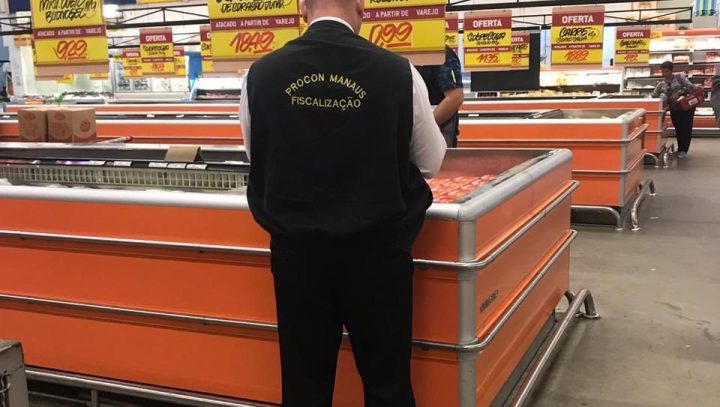 Supermercado da zona Oeste é autuado por irregularidades