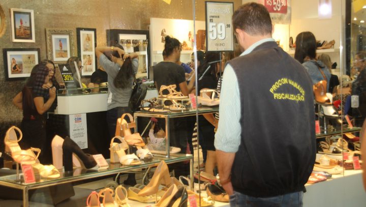 Consumidor deve ficar atento às ofertas do Black Friday para não cair em golpe