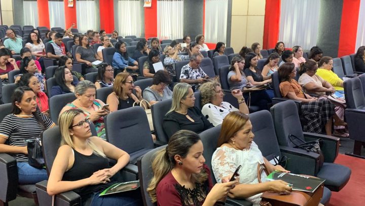 Profissionais da Moura Tapajóz participam de seminário sobre Enfermagem Obstétrica