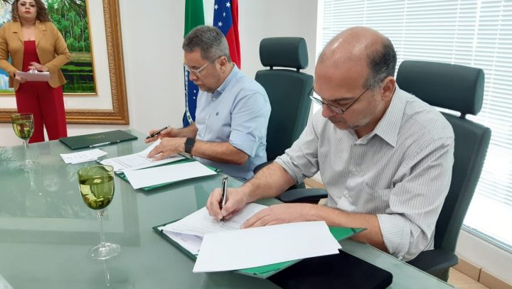 Assinatura de acordo técnico viabiliza especialização em saúde pública