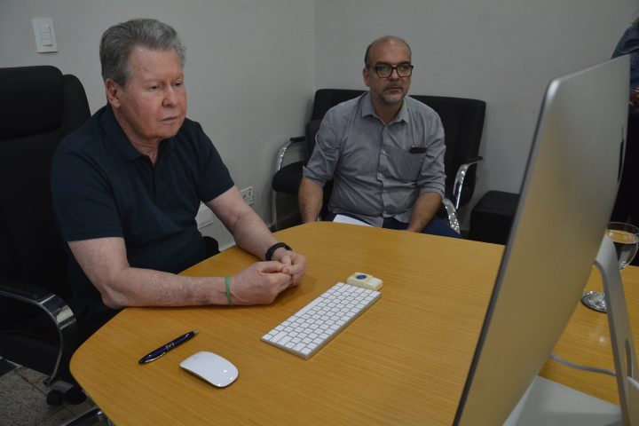 Prefeito convoca 25 bolsistas da Esap para reforçar combate à Covid-19