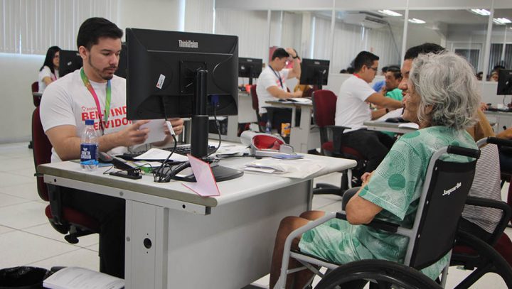 Atualização cadastral para servidores nascidos em março começa na quarta-feira, 11